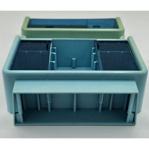 Vintage 1978 Barbie Dream Hutch Cabinet Blue Kitchen Table Blue USA Collectible - Picture 12 of 14